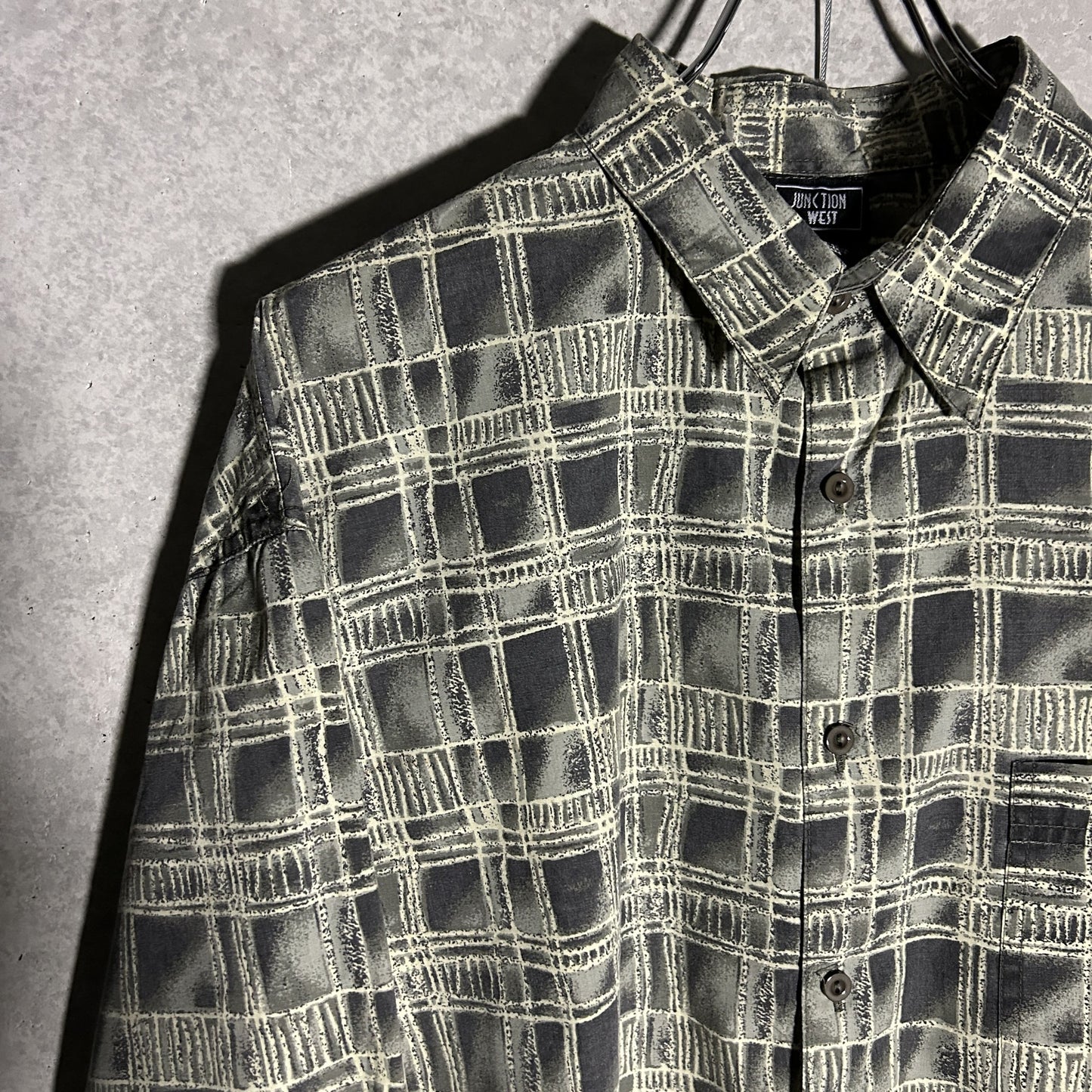 geometric window pattern shirt