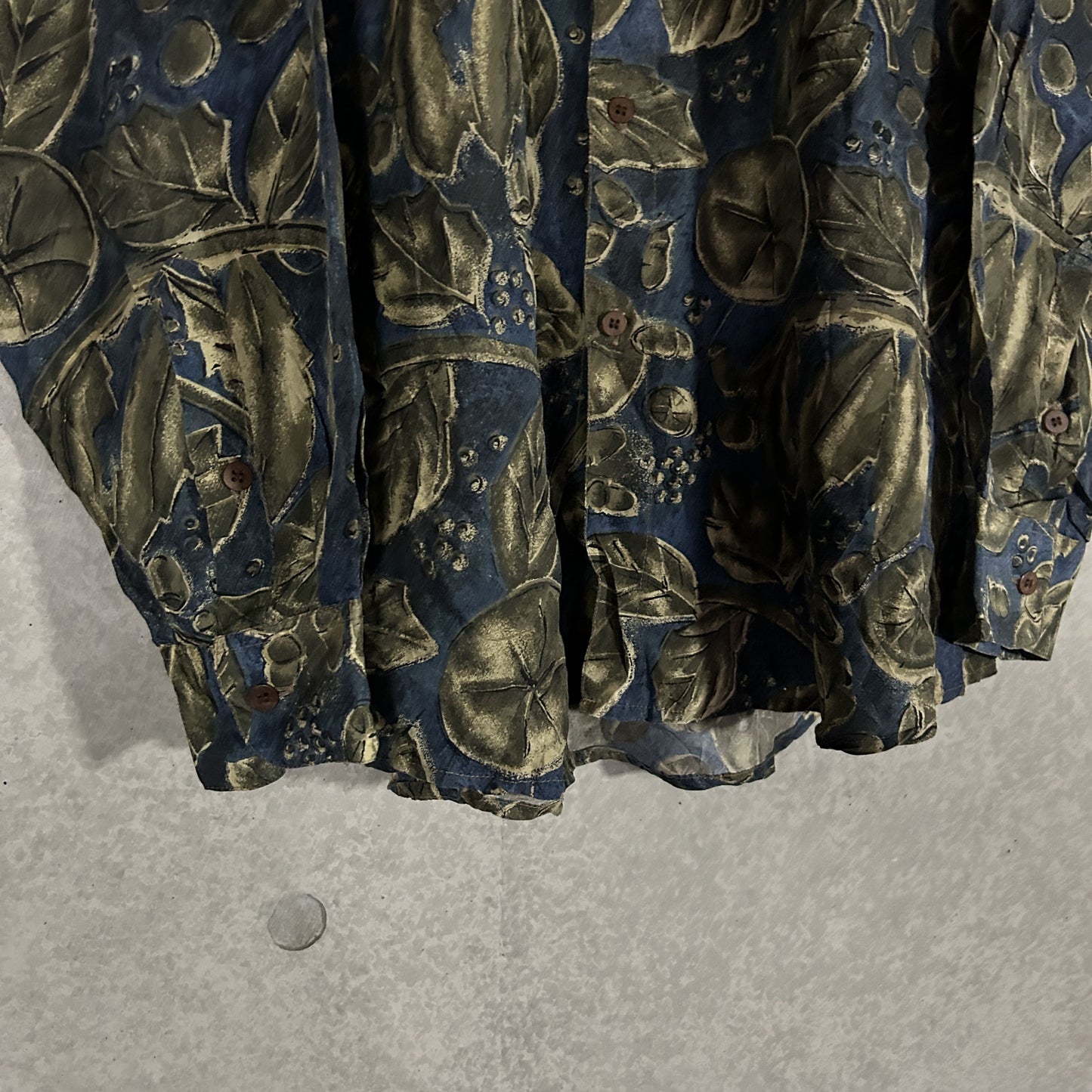 silk blue base leaf design shirt